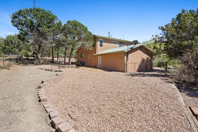 11 Eagle Trail, Tijeras, NM 87059