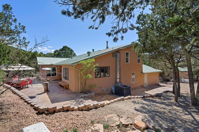 11 Eagle Trail, Tijeras, NM 87059