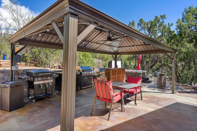 11 Eagle Trail, Tijeras, NM 87059