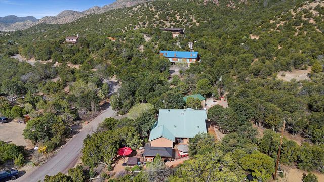 11 Eagle Trail, Tijeras, NM 87059