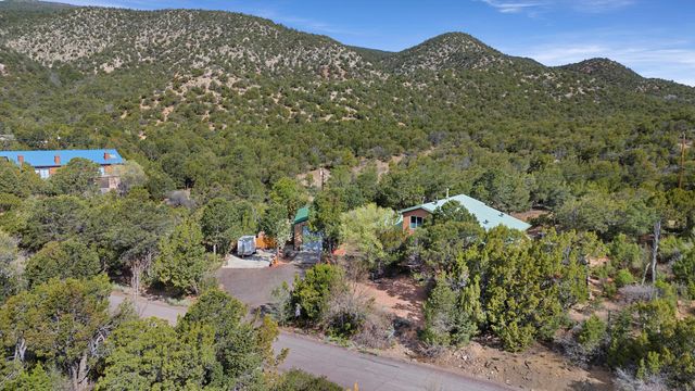 11 Eagle Trail, Tijeras, NM 87059