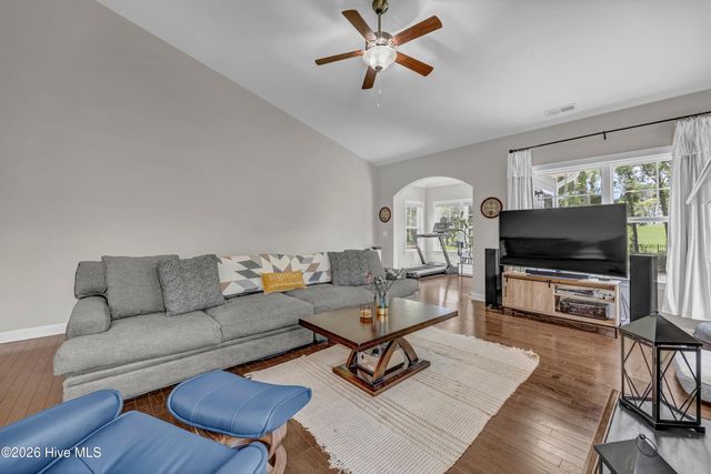 6148 Willow Glen Drive, Wilmington, NC 28412