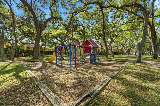 4230 36TH AVENUE S A, St Petersburg, FL 33701