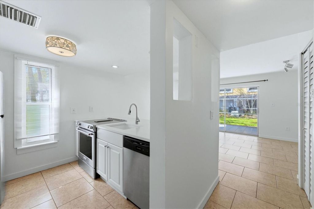 Image 20 of property listing at 4230 36TH AVENUE S A, St Petersburg, FL 33701