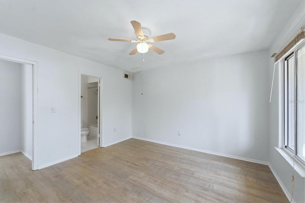 Image 32 of property listing at 4230 36TH AVENUE S A, St Petersburg, FL 33701