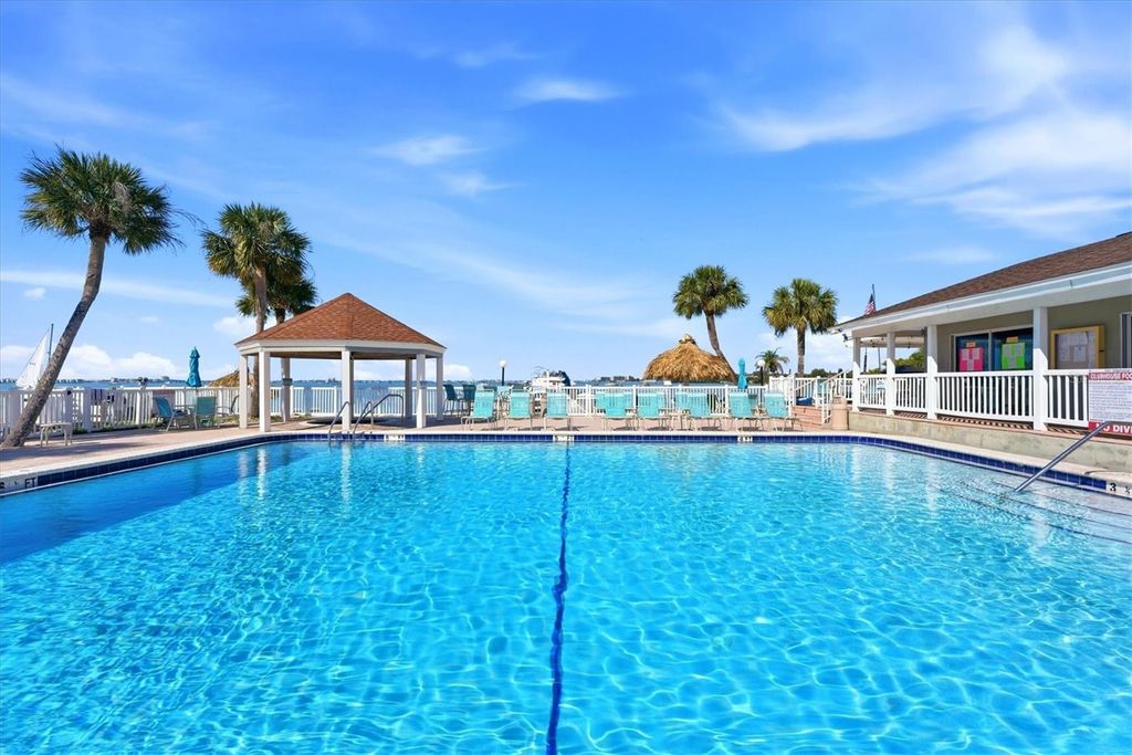 Image 43 of property listing at 4230 36TH AVENUE S A, St Petersburg, FL 33701