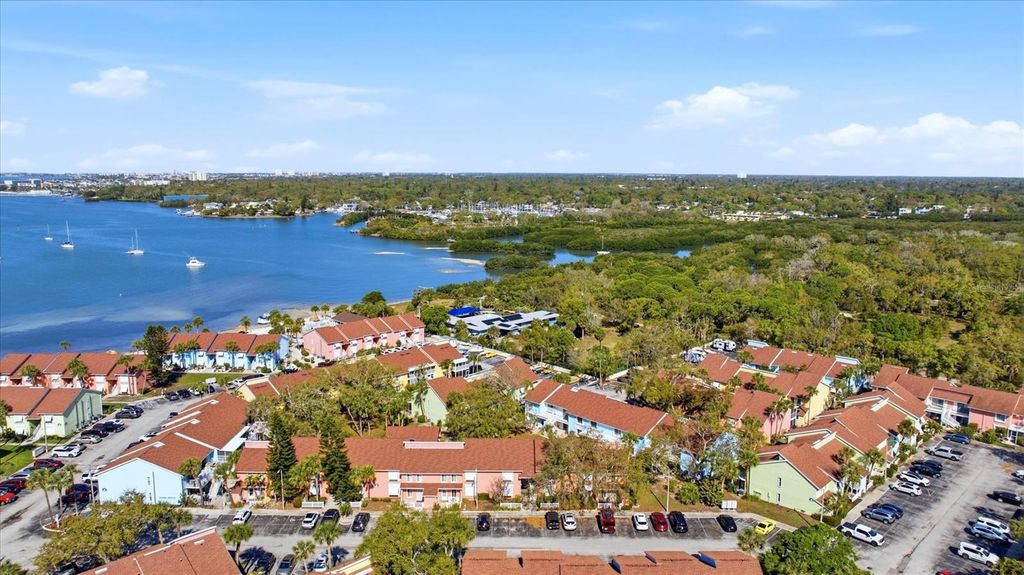 Image 58 of property listing at 4230 36TH AVENUE S A, St Petersburg, FL 33701