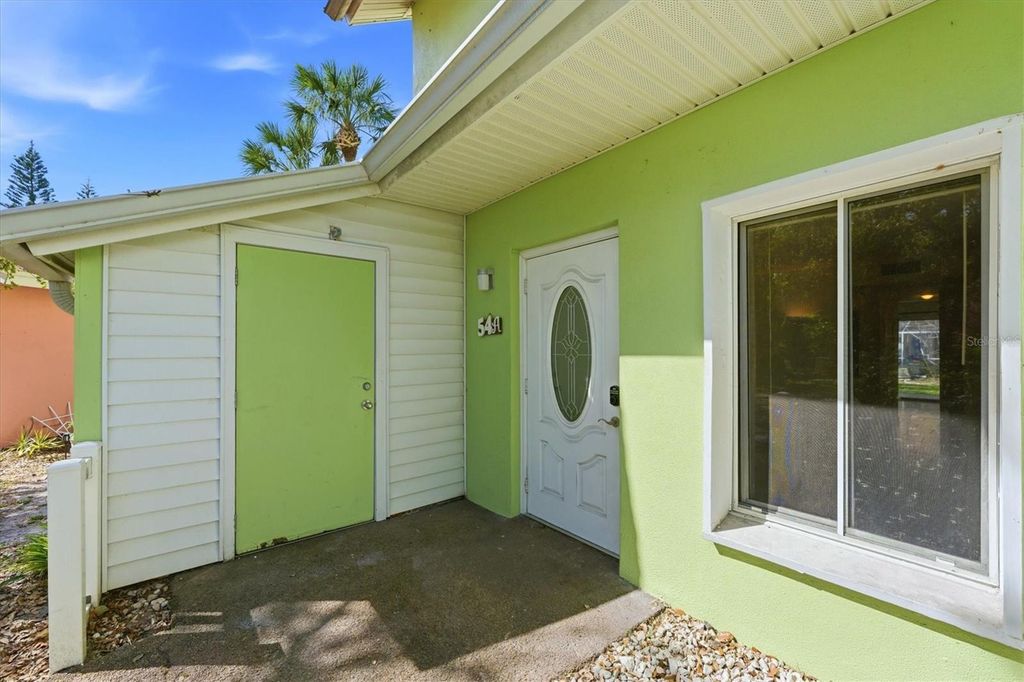 Image 9 of property listing at 4230 36TH AVENUE S A, St Petersburg, FL 33701