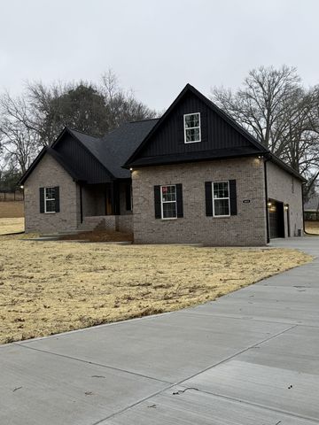 803 Manor Dr, Fayetteville, TN 37334