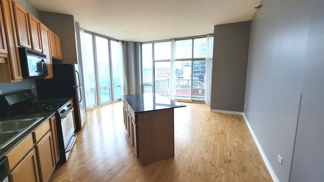1600 S Indiana Avenue 708, Chicago, IL 60616