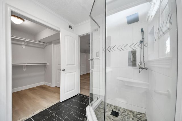 5542 Holly Street 205, Houston, TX 77081