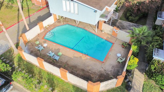 5542 Holly Street 205, Houston, TX 77081