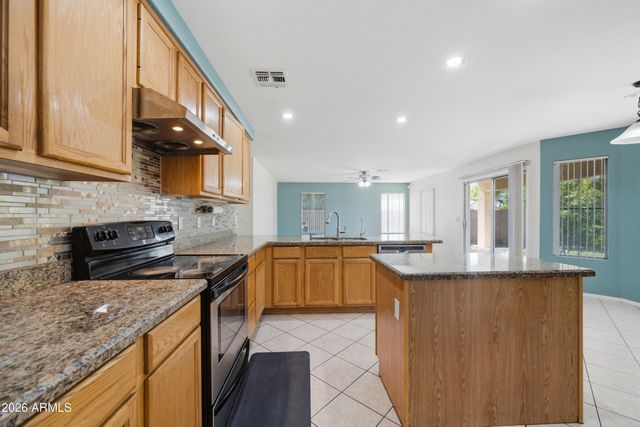 3358 E PARK Avenue, Gilbert, AZ 85234