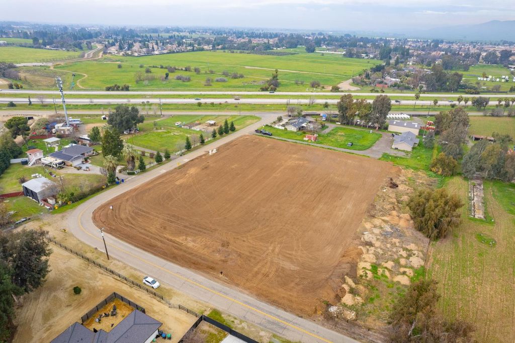 Image 10 of property listing at 1 Locan Ave And Alluvial Ave, Clovis, CA 93619