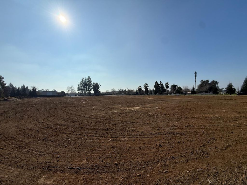 Image 6 of property listing at 1 Locan Ave And Alluvial Ave, Clovis, CA 93619