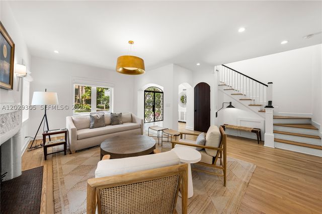 1544 Plasentia Ave, Coral Gables, FL 33134