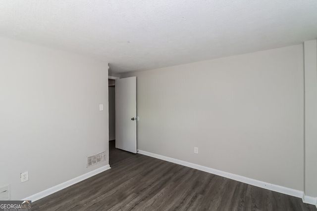 2870 Valley Brook Drive SW, Marietta, GA 30008