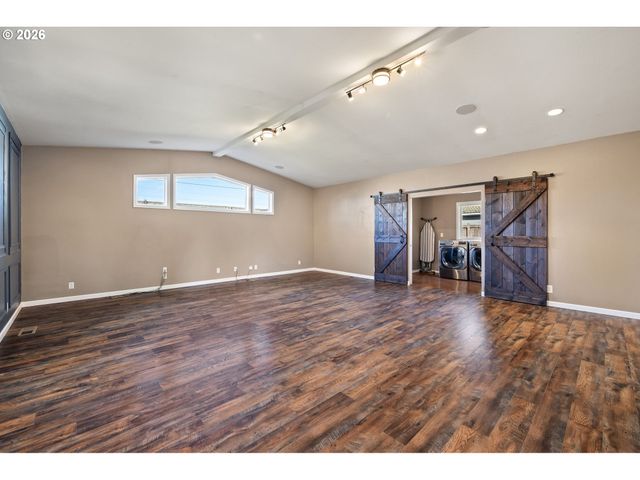 2577 ELYSIUM Ave, Eugene, OR 97401