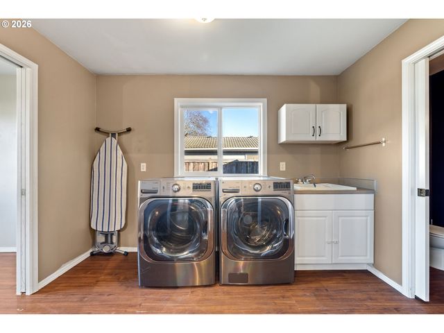 2577 ELYSIUM Ave, Eugene, OR 97401