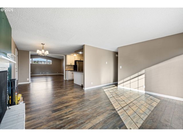 2577 ELYSIUM Ave, Eugene, OR 97401