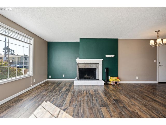 2577 ELYSIUM Ave, Eugene, OR 97401