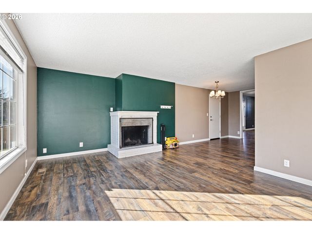 2577 ELYSIUM Ave, Eugene, OR 97401