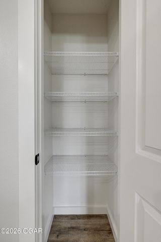 1736 Robertson Avenue, Carthage, MO 64836