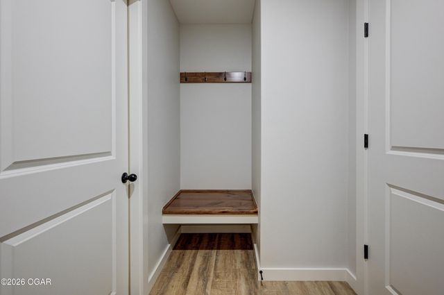 1736 Robertson Avenue, Carthage, MO 64836