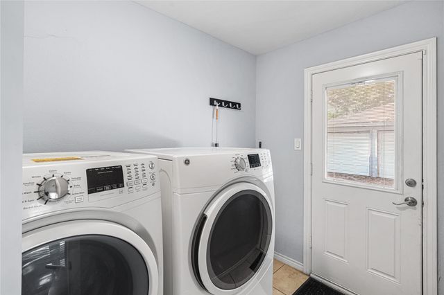 6002 Mcknight Street, Houston, TX 77035