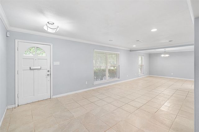 6002 Mcknight Street, Houston, TX 77035