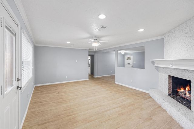 6002 Mcknight Street, Houston, TX 77035