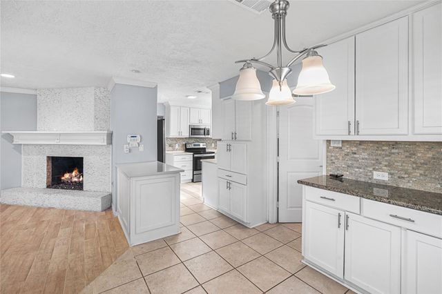 6002 Mcknight Street, Houston, TX 77035