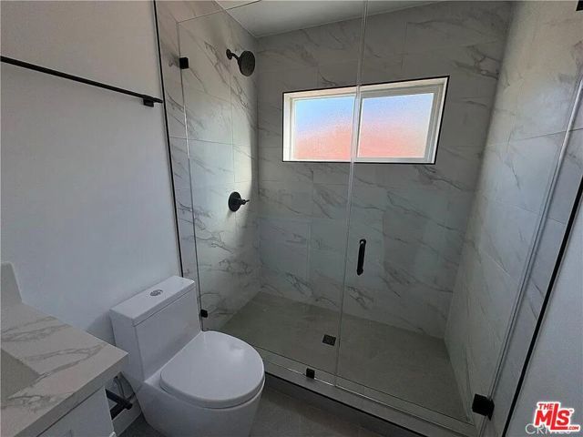 14165 Calvert Street, Los Angeles, CA 91401