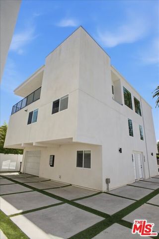 14165 Calvert Street, Los Angeles, CA 91401