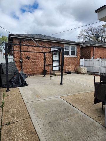 10806 S AVENUE O, Chicago, IL 60617