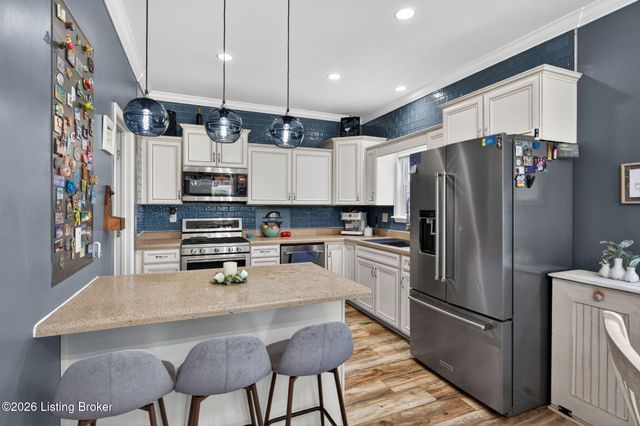 142 Highland Ridge Dr, Mt Washington, KY 40047