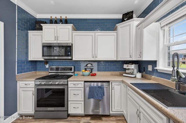 142 Highland Ridge Dr, Mt Washington, KY 40047