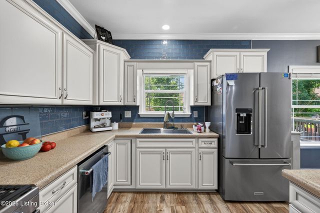 142 Highland Ridge Dr, Mt Washington, KY 40047