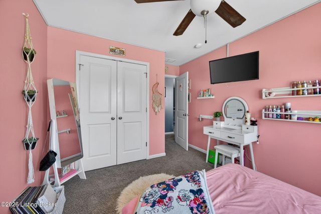 142 Highland Ridge Dr, Mt Washington, KY 40047