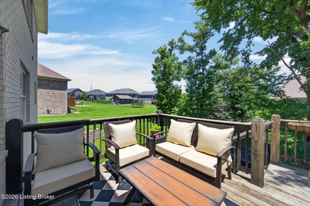 142 Highland Ridge Dr, Mt Washington, KY 40047