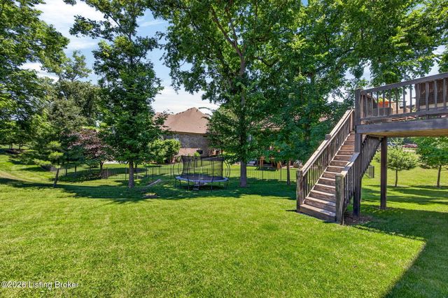 142 Highland Ridge Dr, Mt Washington, KY 40047