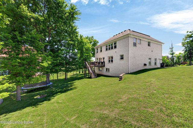 142 Highland Ridge Dr, Mt Washington, KY 40047