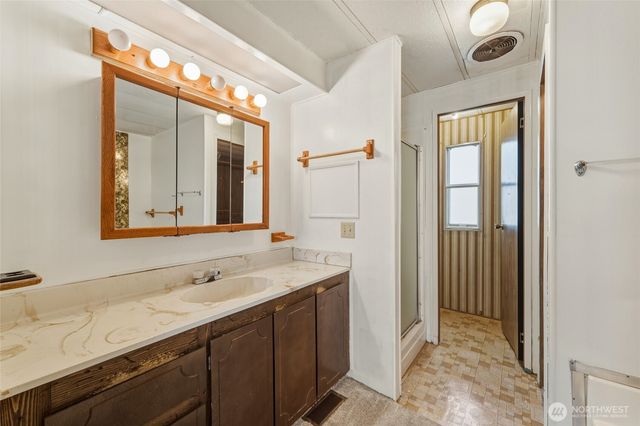 806 SE Mockingbird Drive, College Place, WA 99324