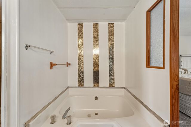 806 SE Mockingbird Drive, College Place, WA 99324