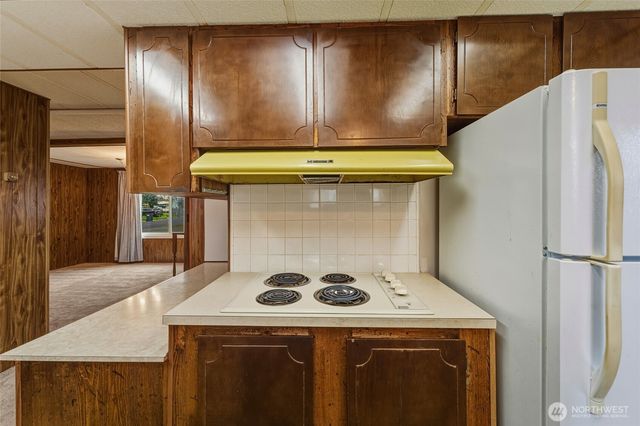 806 SE Mockingbird Drive, College Place, WA 99324