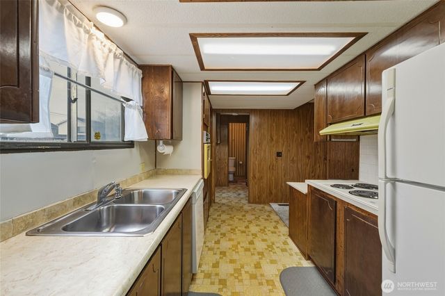 806 SE Mockingbird Drive, College Place, WA 99324