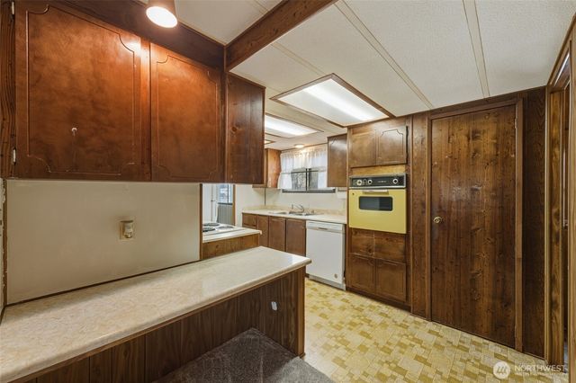 806 SE Mockingbird Drive, College Place, WA 99324