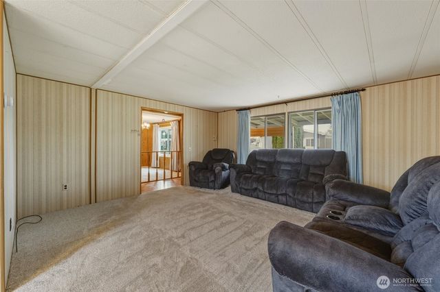 806 SE Mockingbird Drive, College Place, WA 99324