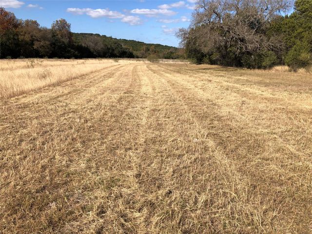 101 Hillview TRL, Dripping Springs, TX 78620