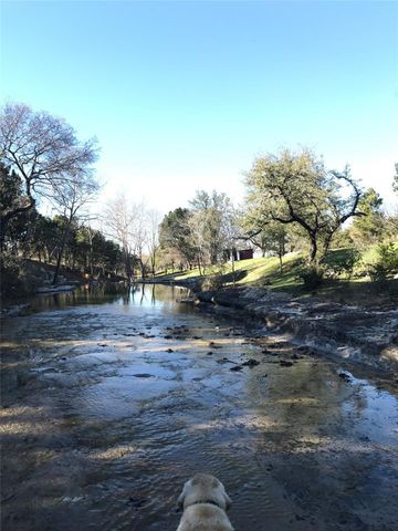 101 Hillview TRL, Dripping Springs, TX 78620